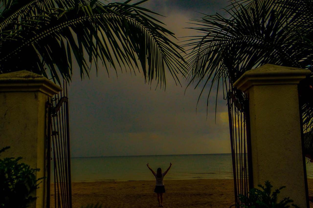 Camaya-An Paradise Beach Resort Malabugas Exteriör bild